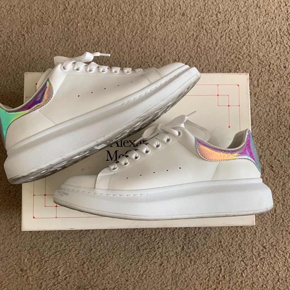 Alexander mequeen iridescent